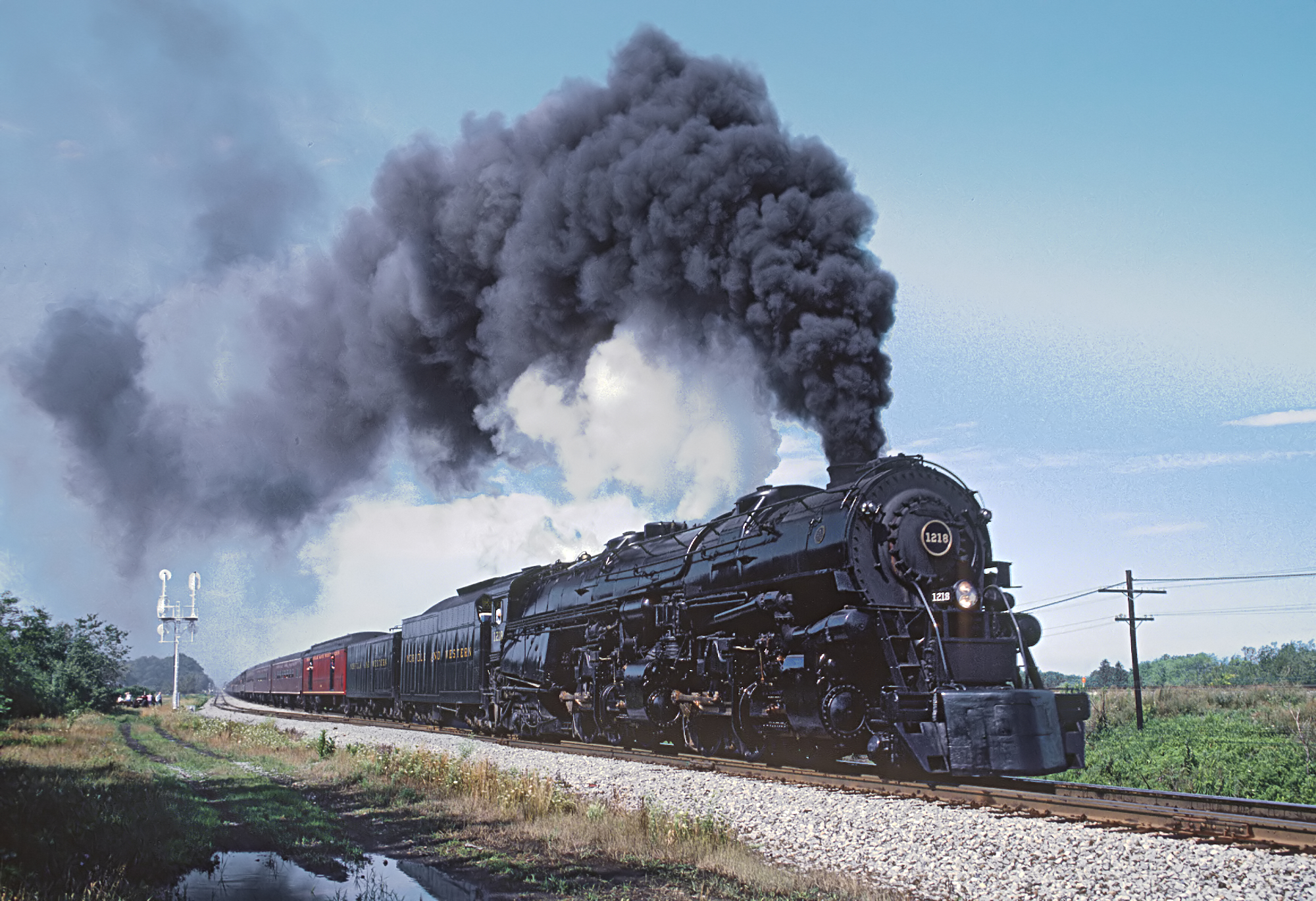 Feel train. Norfolk and Western 1218. Norfolk and Western Railroad. Паровоз Virginia xa class. Поезд в Огайо.